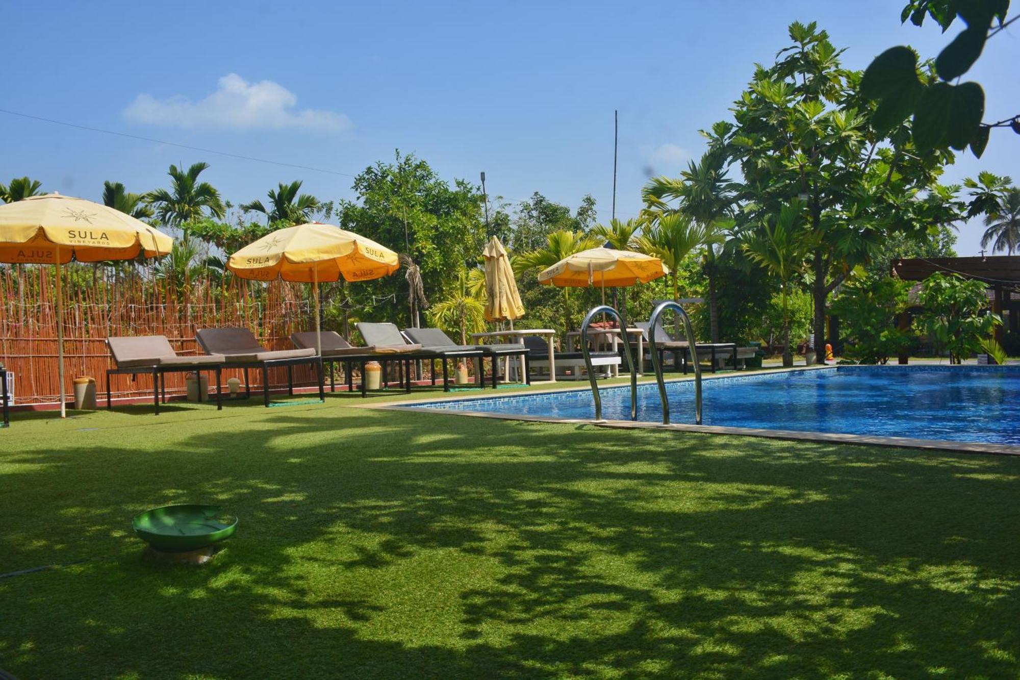 Go Green Spice & Eco Resort Cavelossim Exteriör bild