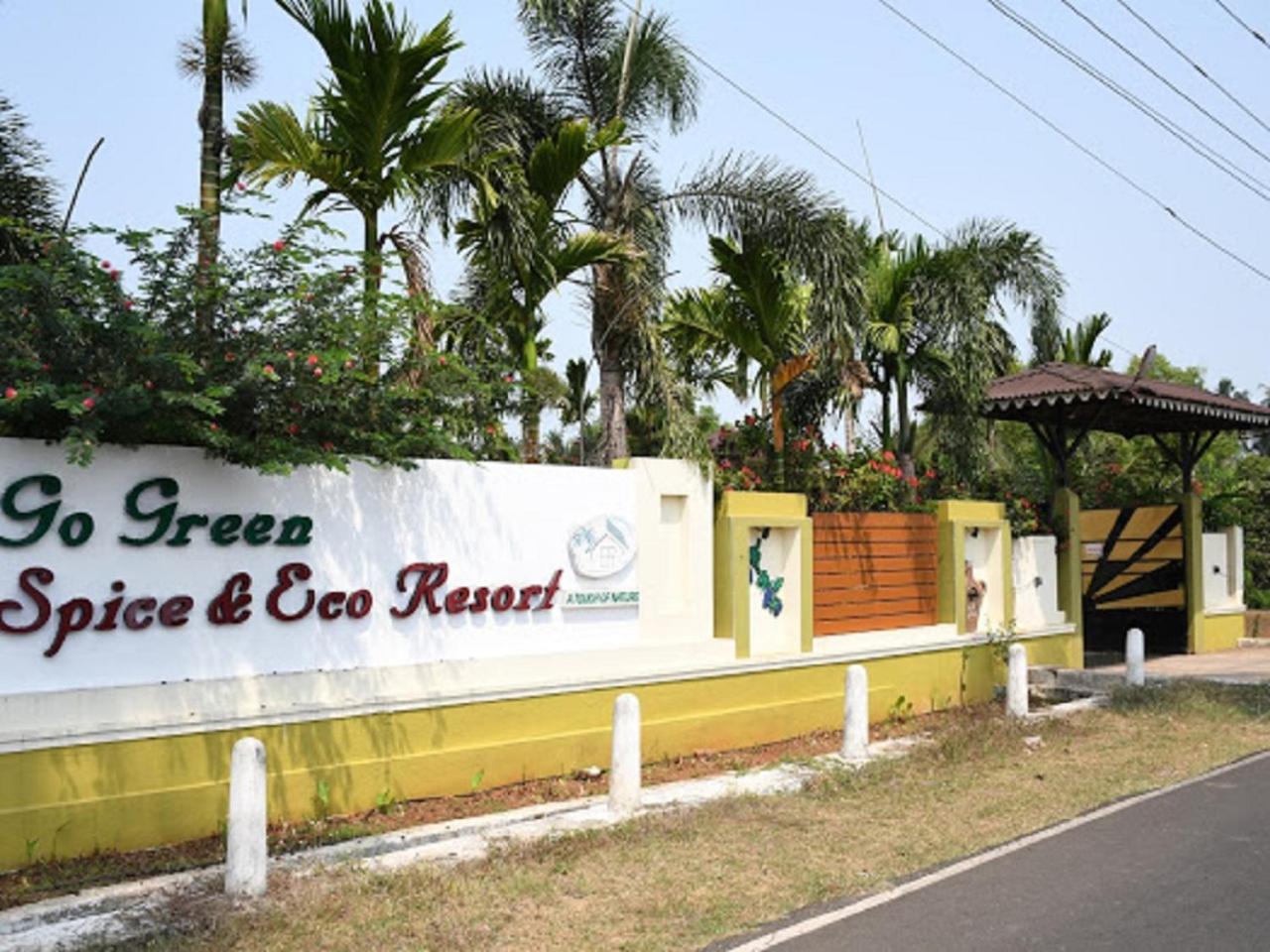 Go Green Spice & Eco Resort Cavelossim Exteriör bild