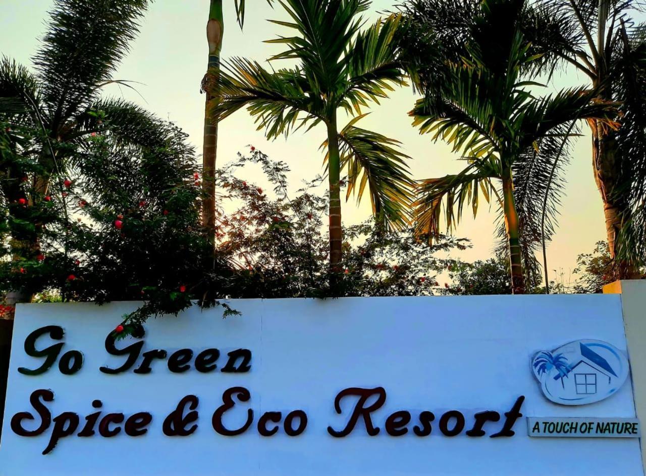 Go Green Spice & Eco Resort Cavelossim Exteriör bild