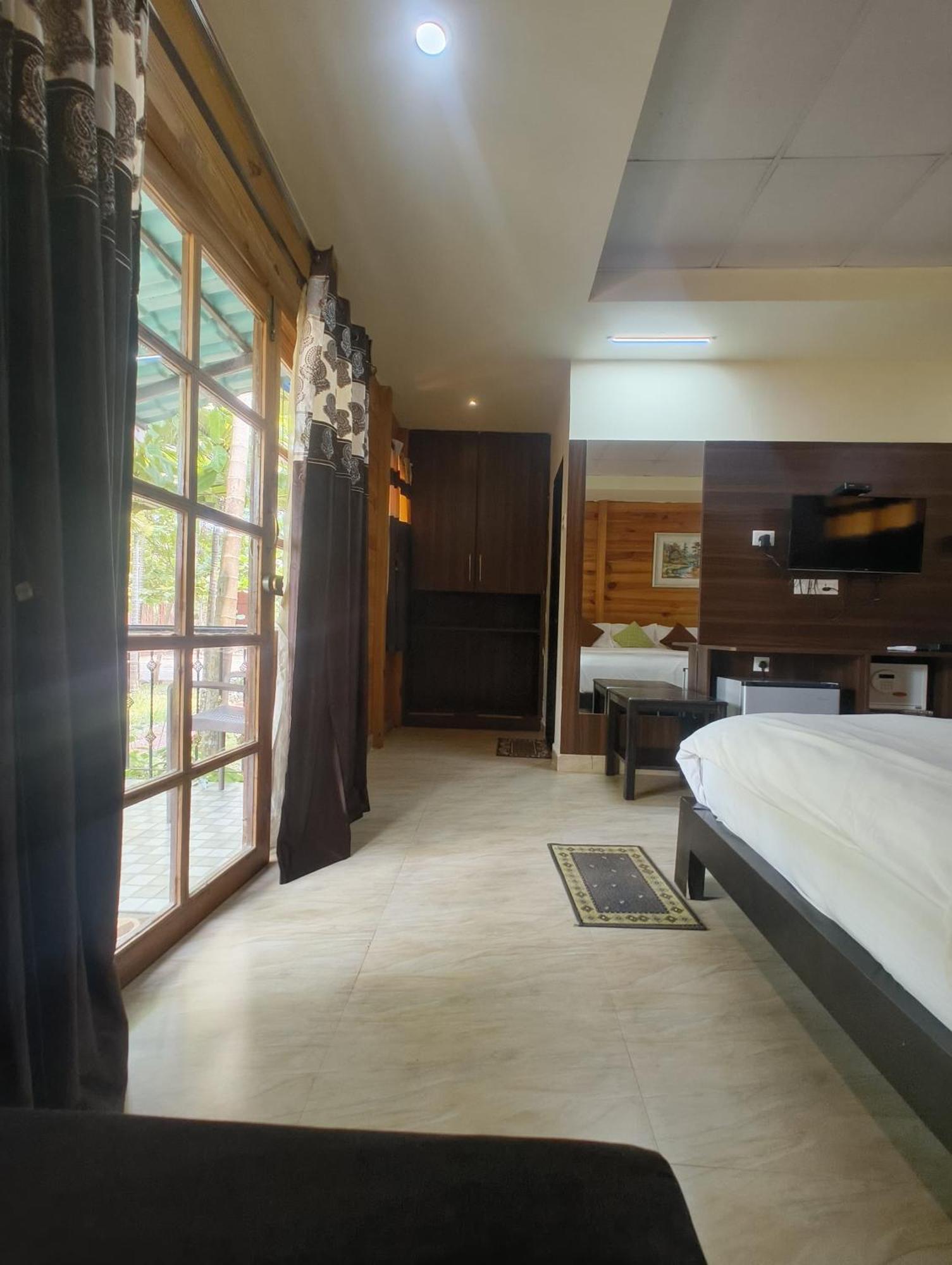 Go Green Spice & Eco Resort Cavelossim Exteriör bild